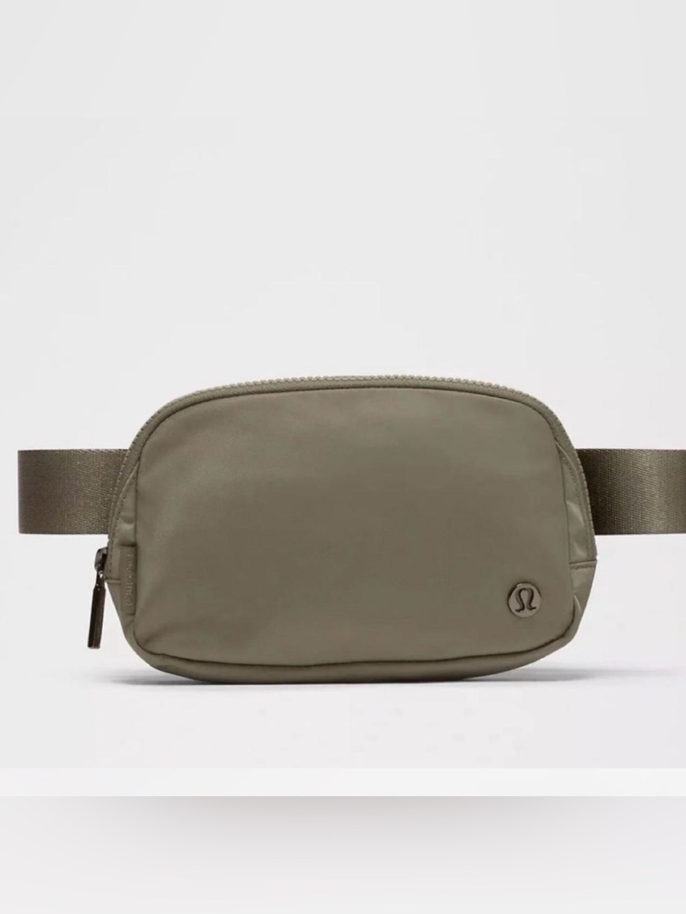 Lululemon everywhere belt Bag new
